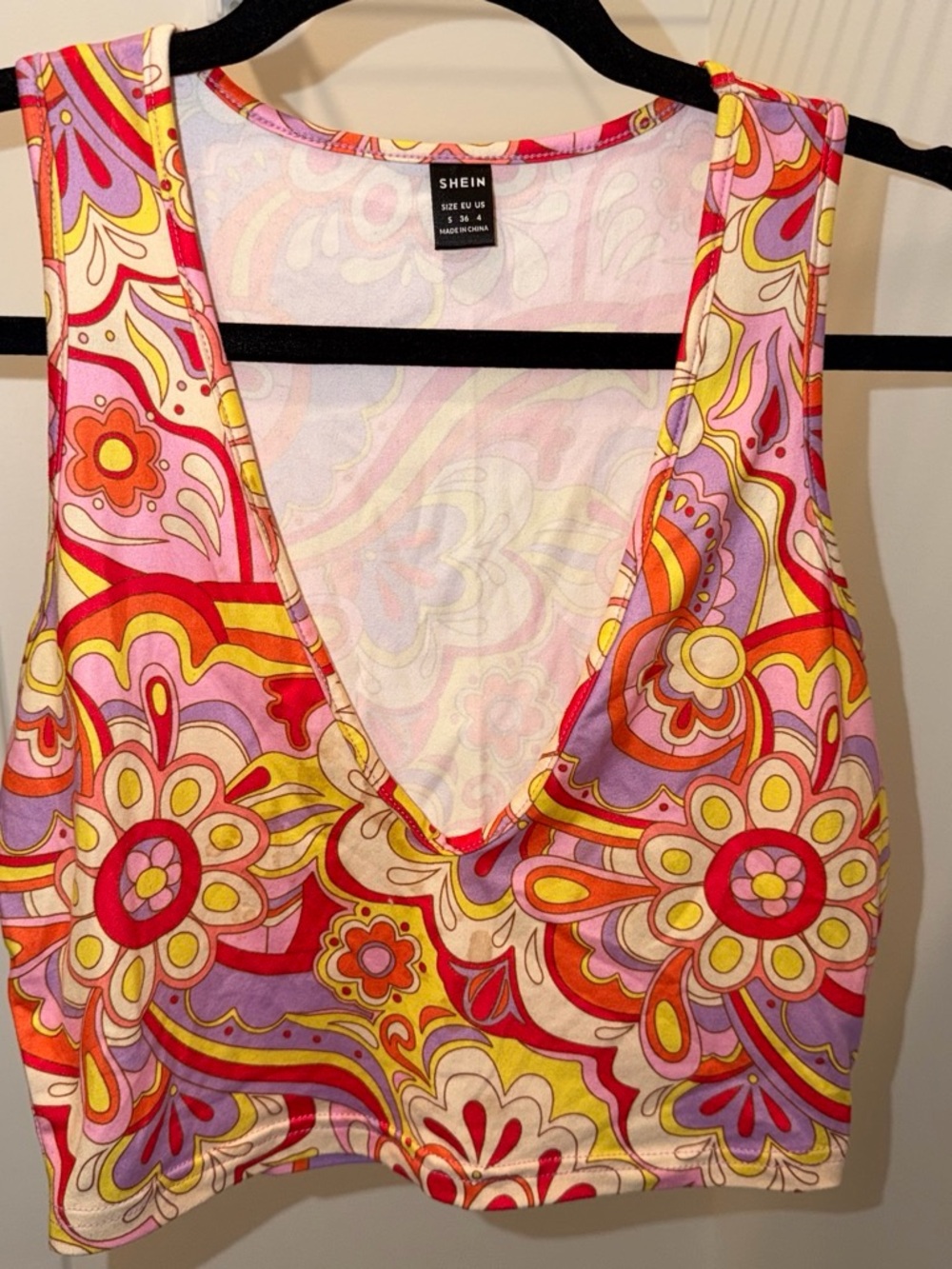 SHEIN Pink Multi Floral V-Neck Crop Top